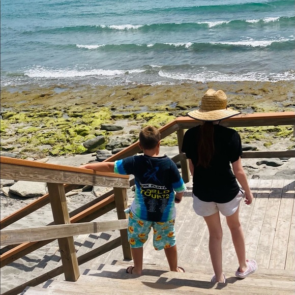 Meet your Posher, Ashley - Picture 2 of 3